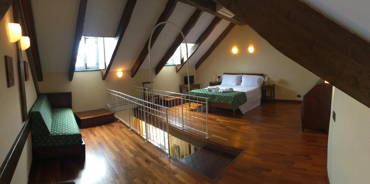 Palazzo Vescovile Hotel Нолі Екстер'єр фото